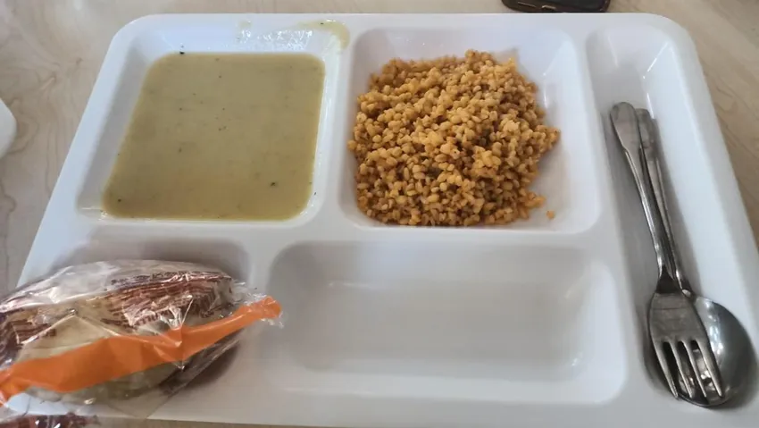 ÖĞRENCİYE KITLIK, SARAYA BOLLUK